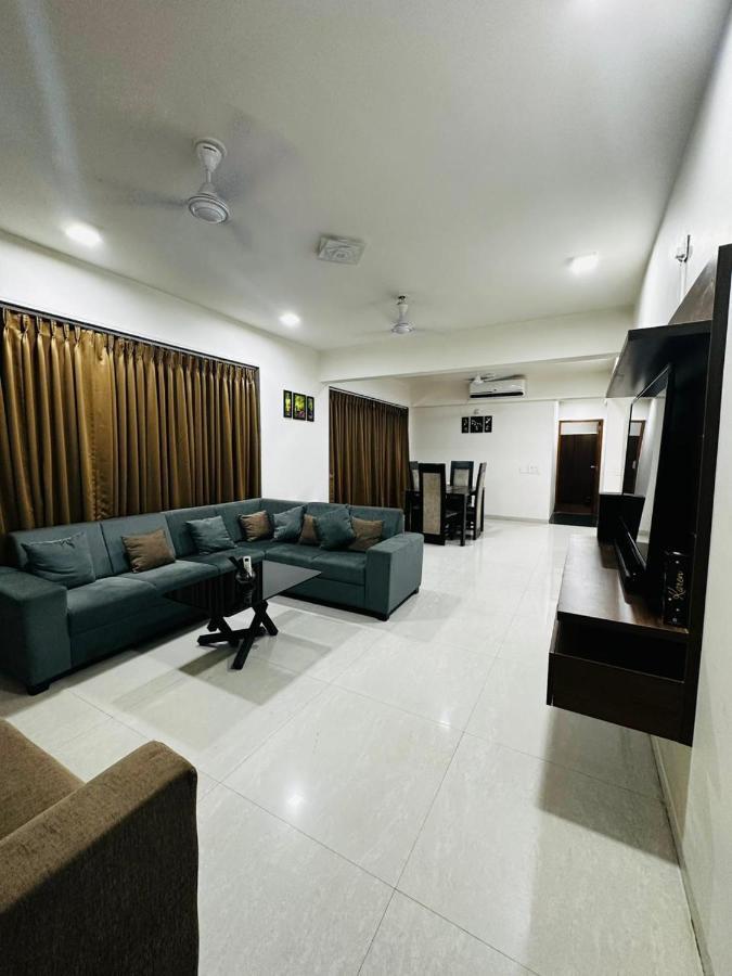 River Front Property Ahmedabad Exterior foto