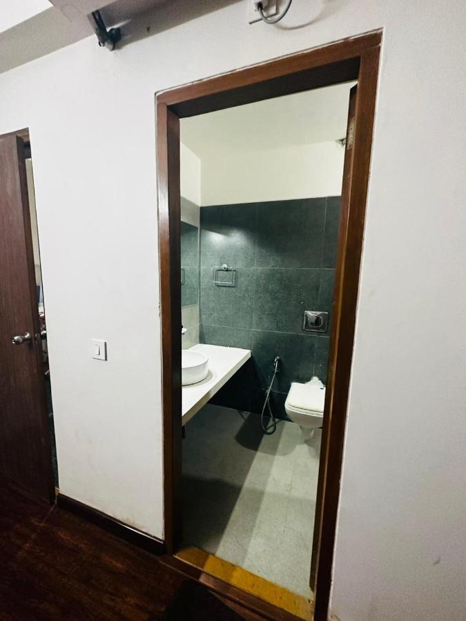 River Front Property Ahmedabad Exterior foto